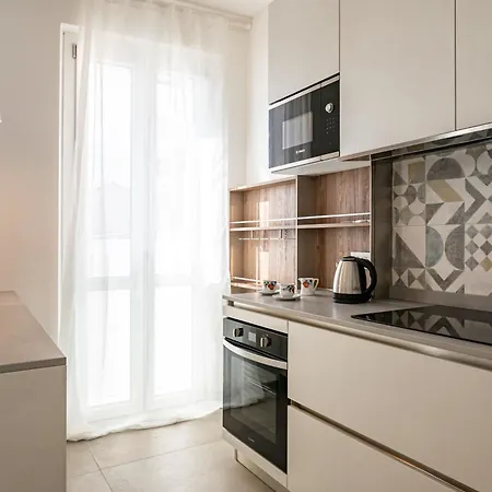 Appartement Guesthost - Mare Monti 1-5-6-8 *