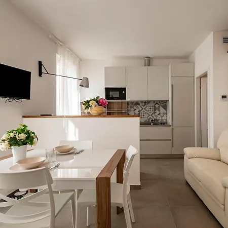 Appartement Guesthost - Mare Monti 1-5-6-8 *