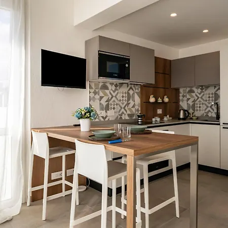 Guesthost - Mare Monti 1-5-6-8 Appartement Nicola