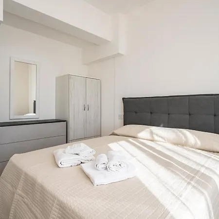 Guesthost - Mare Monti 1-5-6-8