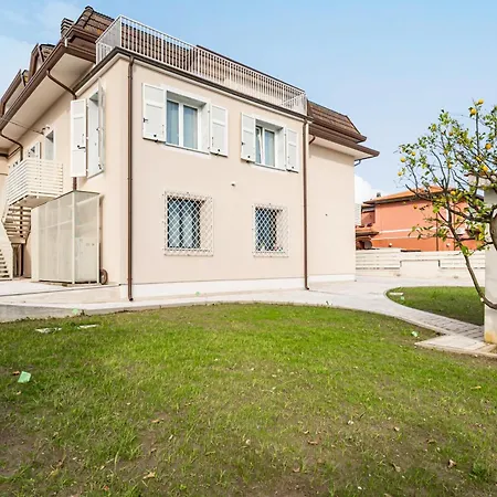 Appartement Guesthost - Mare Monti 1-5-6-8 *