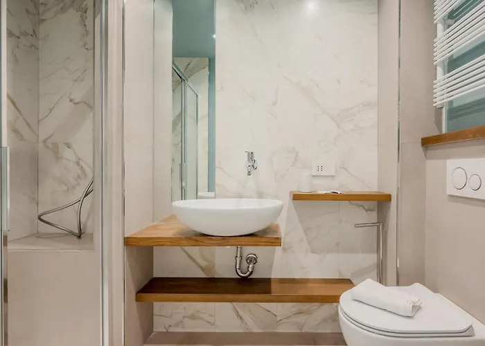 Guesthost - Mare Monti 1-5-6-8 Apartman *