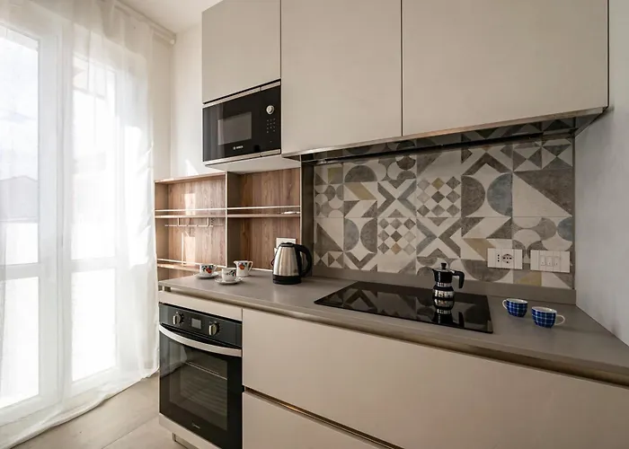 Guesthost - Mare Monti 1-5-6-8 Apartman