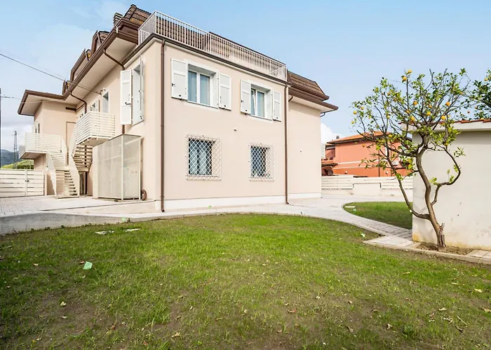Apartman Guesthost - Mare Monti 1-5-6-8 *