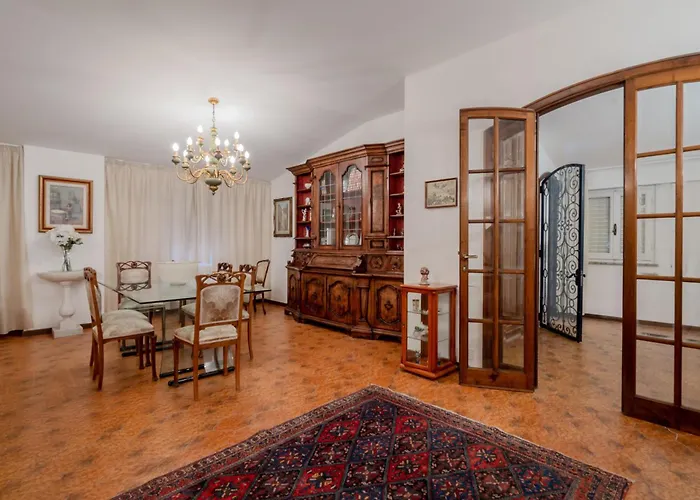 Apartman Guesthost - Mare Monti 1-5-6-8 *