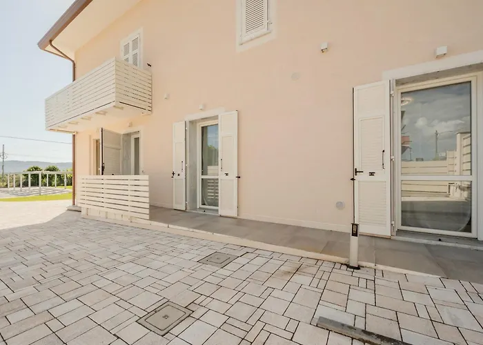 Apartman Guesthost - Mare Monti 1-5-6-8 *